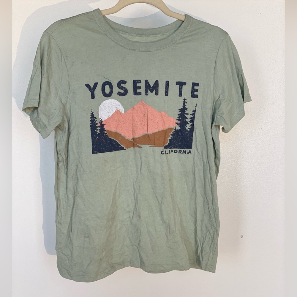 Zoe + Liv T-shirt Yosemite Short Sleeve Green Medium